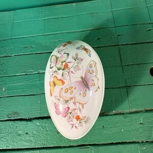 Avon White Butterfly Floral Decorative Trinket Dish